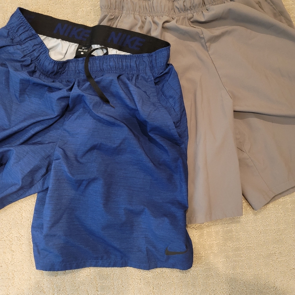 Men's Nike DRI fit shorts size L